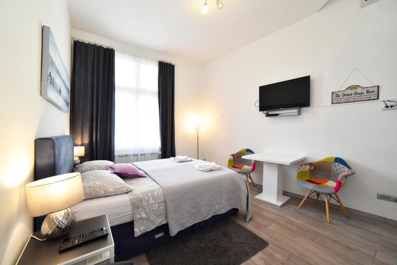 Deluxe Apartments Ria Загреб Екстериор снимка