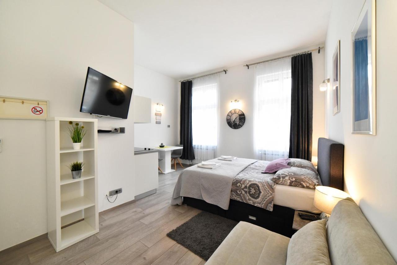 Deluxe Apartments Ria Загреб Екстериор снимка