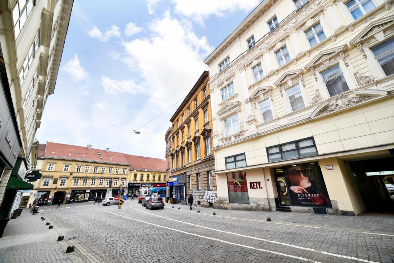 Deluxe Apartments Ria Загреб Екстериор снимка