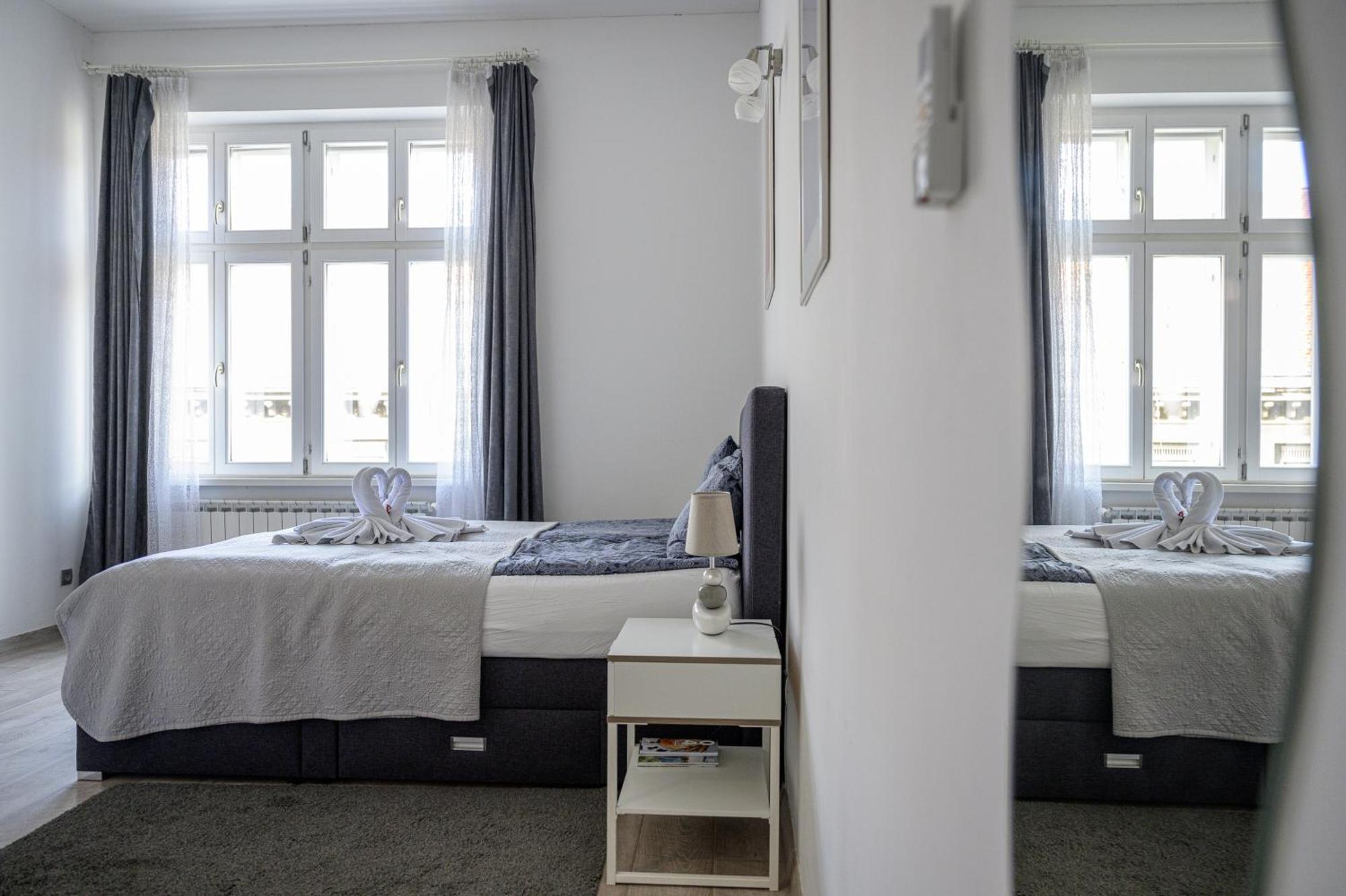 Deluxe Apartments Ria Загреб Екстериор снимка