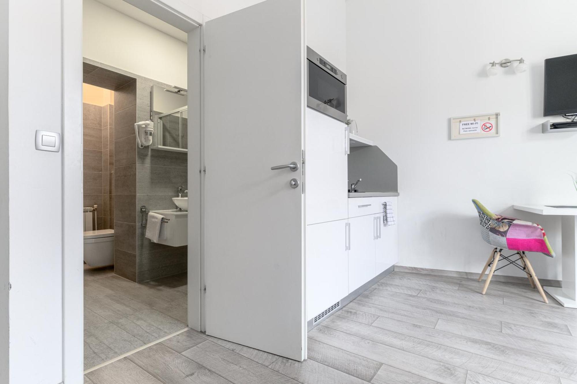 Deluxe Apartments Ria Загреб Екстериор снимка